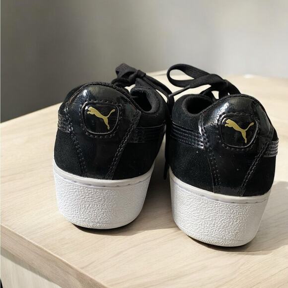 Puma Vicky Soft Foam Suede Sneakers Black Size  8 - Picture 3 of 10